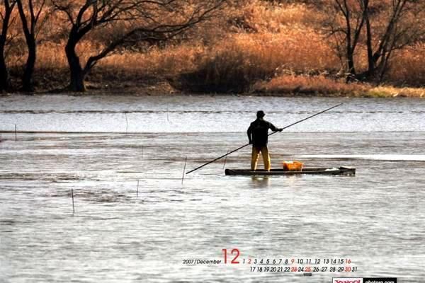 政府重拳出击整治网络游戏市场 强调秩序与作风建设 促进合理价格体系形成